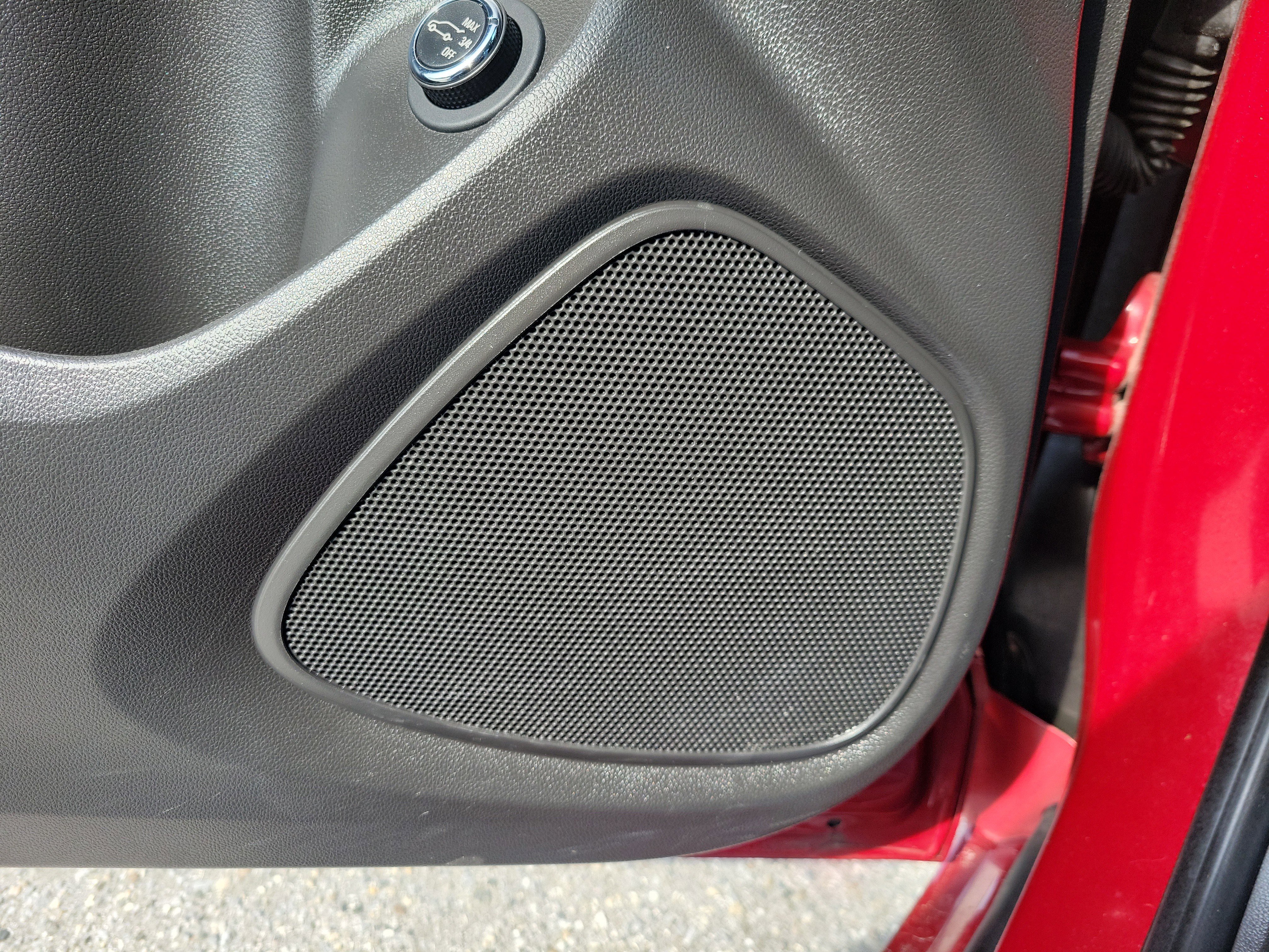 Certified 2021 Buick Encore GX Essence w/ Advanced Technology Package image 18