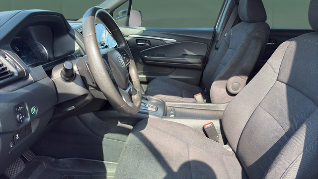 Used 2022 Honda Pilot Sport image 17