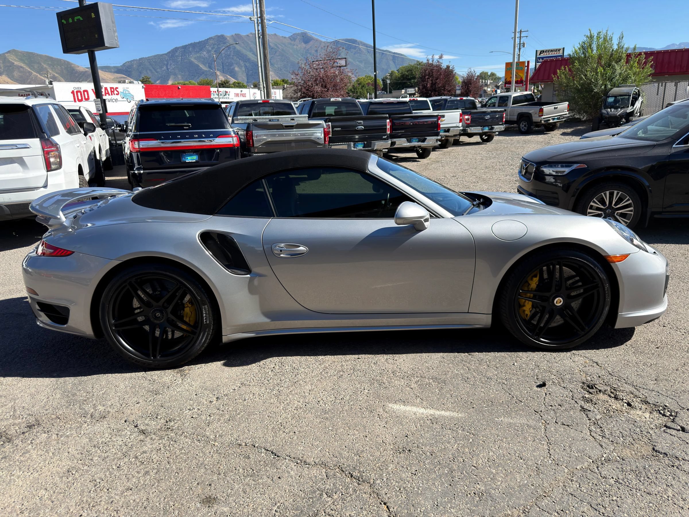 Used 2016 Porsche 911 Turbo S AWD/4WD image 16