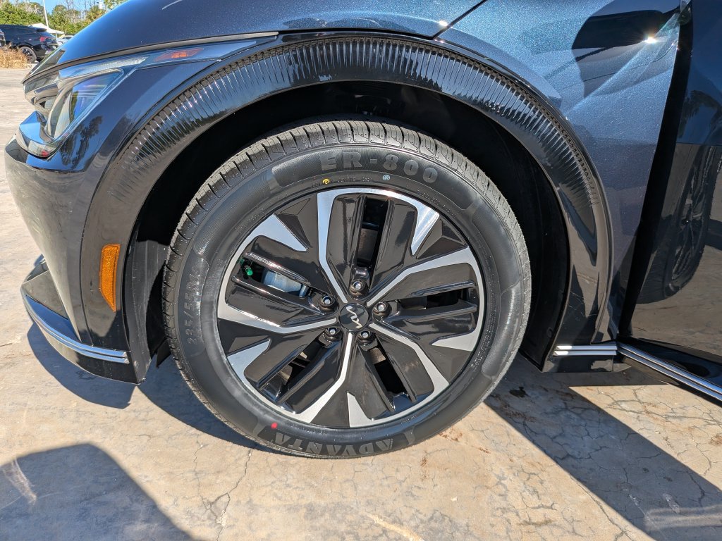 Certified 2022 Kia EV6 Wind AWD/4WD image 35