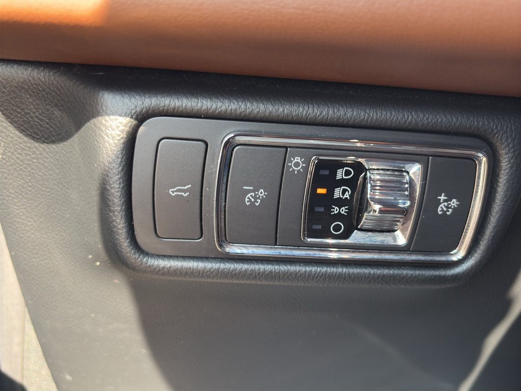 Used 2022 Lincoln Aviator Reserve w/ Elements Package Plus AWD/4WD image 29