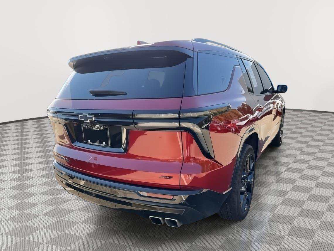 Used 2024 Chevrolet Traverse RS image 5