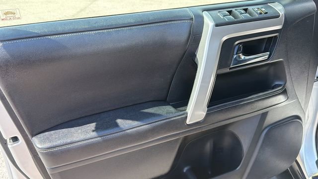 Used 2015 Toyota 4Runner SR5 Premium AWD/4WD image 23