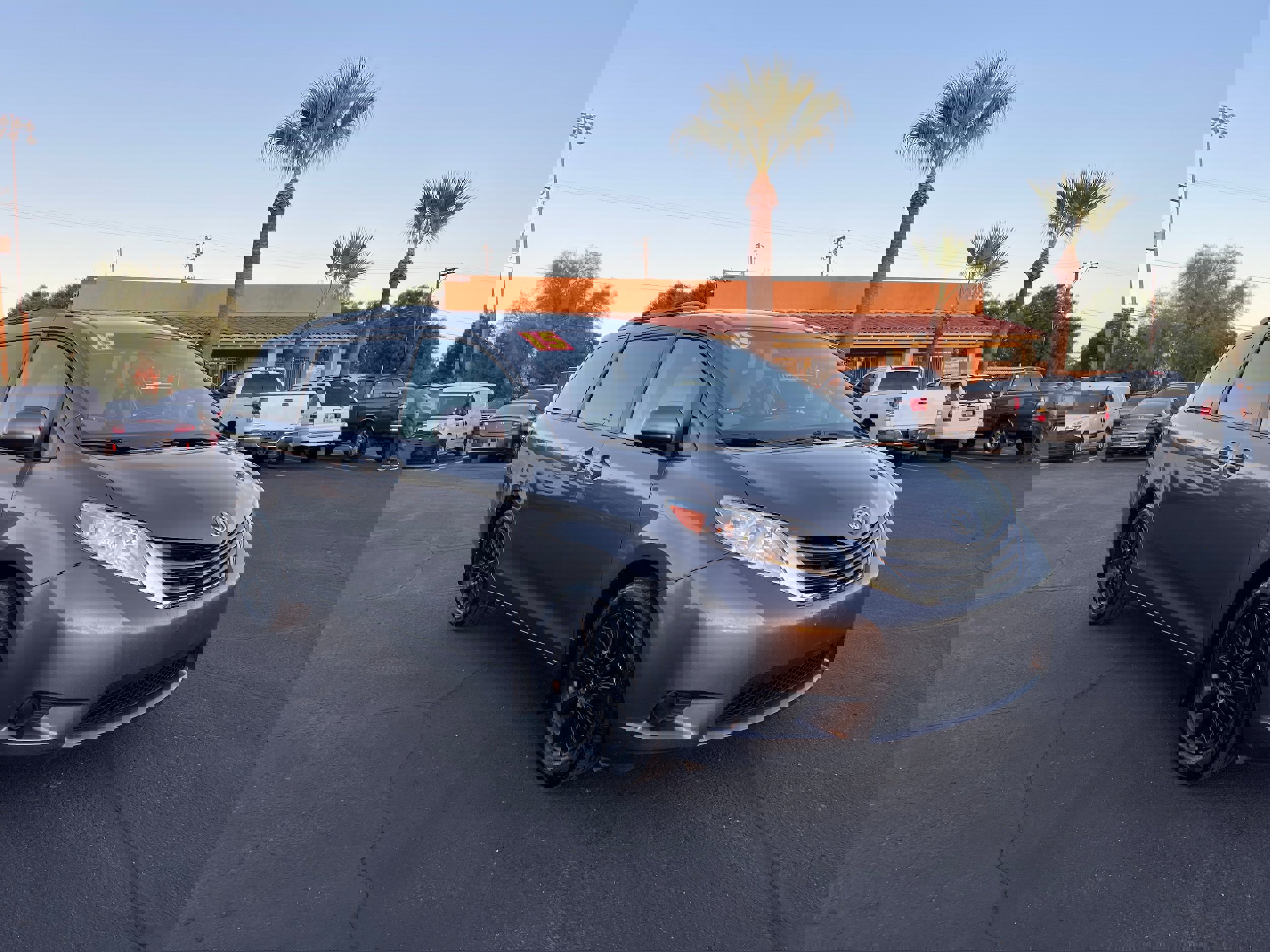 Used 2015 Toyota Sienna LE image 7