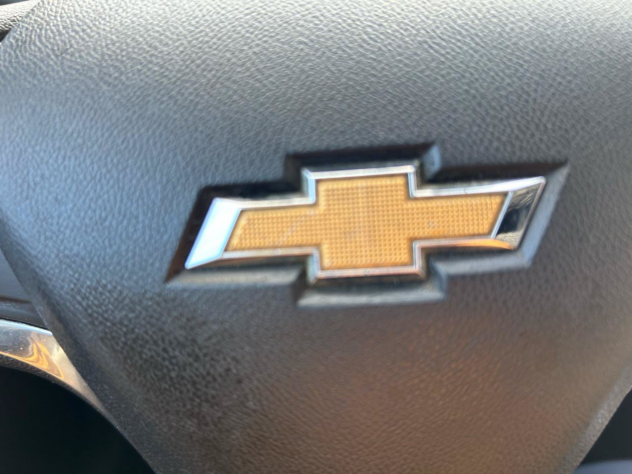 Used 2019 Chevrolet Equinox LS FWD image 20