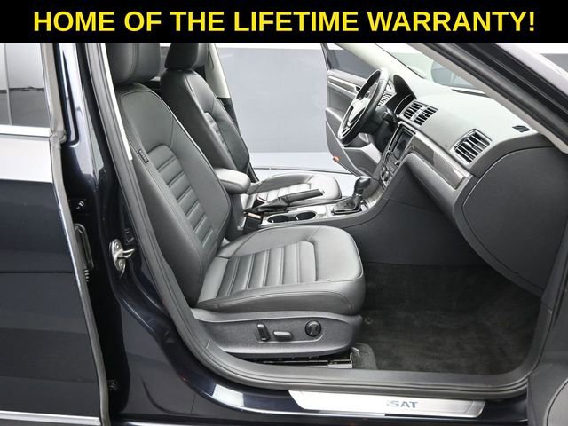 Used 2017 Volkswagen Passat 1.8T SEL Premium image 46