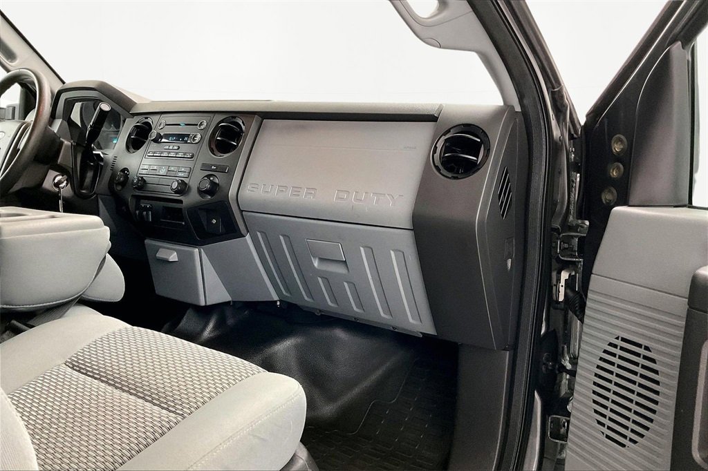 Used 2015 Ford F250 XL w/ Power Equipment Group image 19