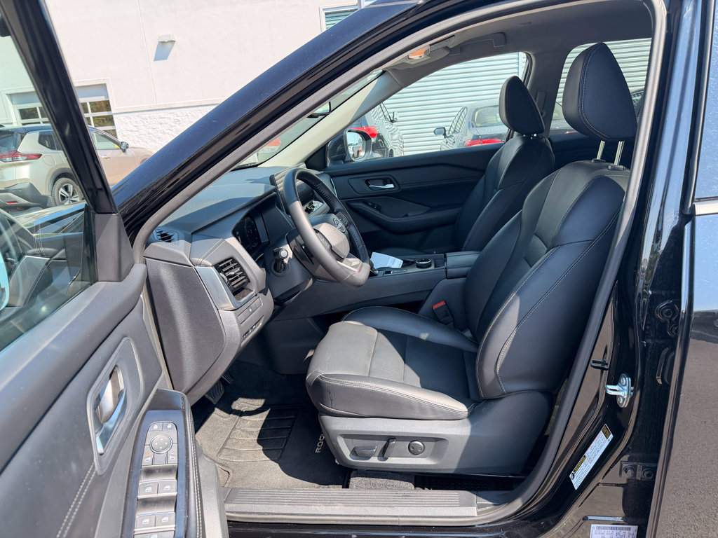 Certified 2026 Nissan Rogue SL AWD/4WD image 6