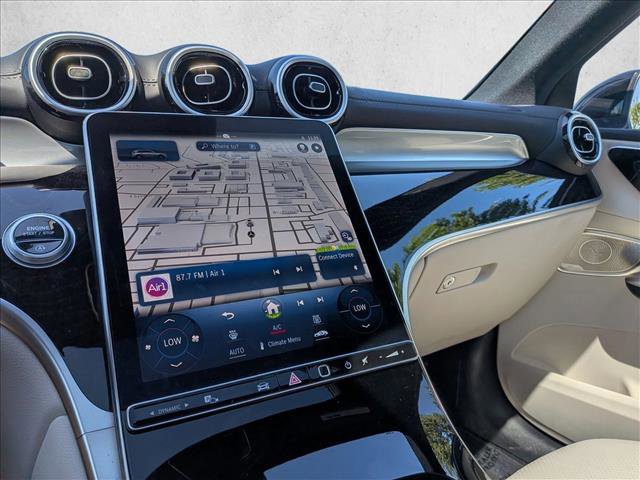 Used 2024 Mercedes-Benz GLC 300 4MATIC image 12