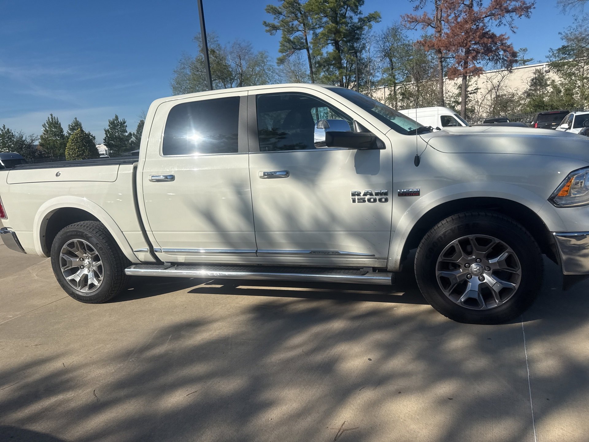 Used 2018 RAM 1500 Laramie Longhorn image 3