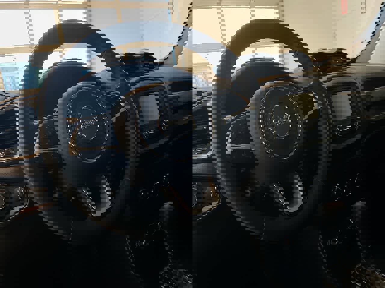 Used 2019 Jeep Renegade Sport image 14