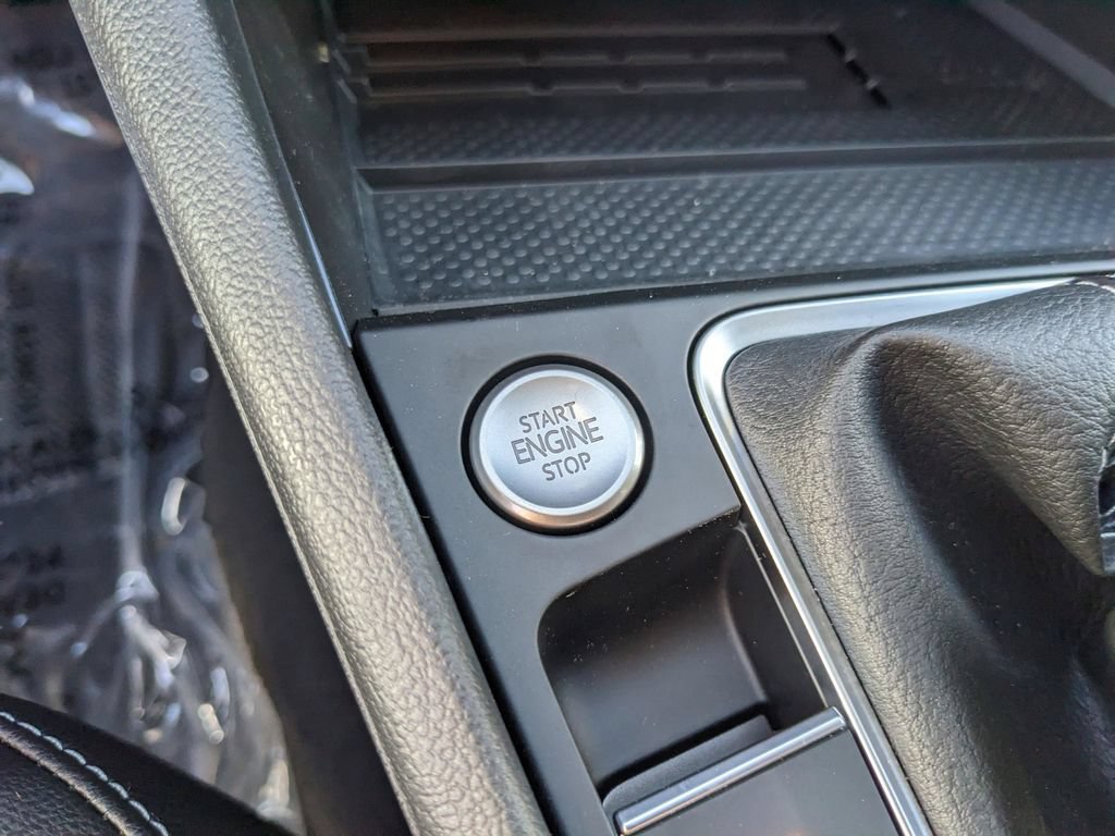 New 2026 Volkswagen Jetta SE FWD image 21