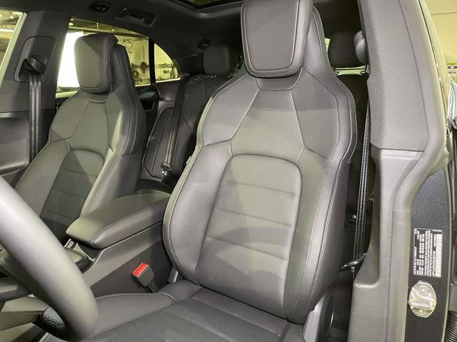 New 2025 Porsche Macan 4 Electric image 5