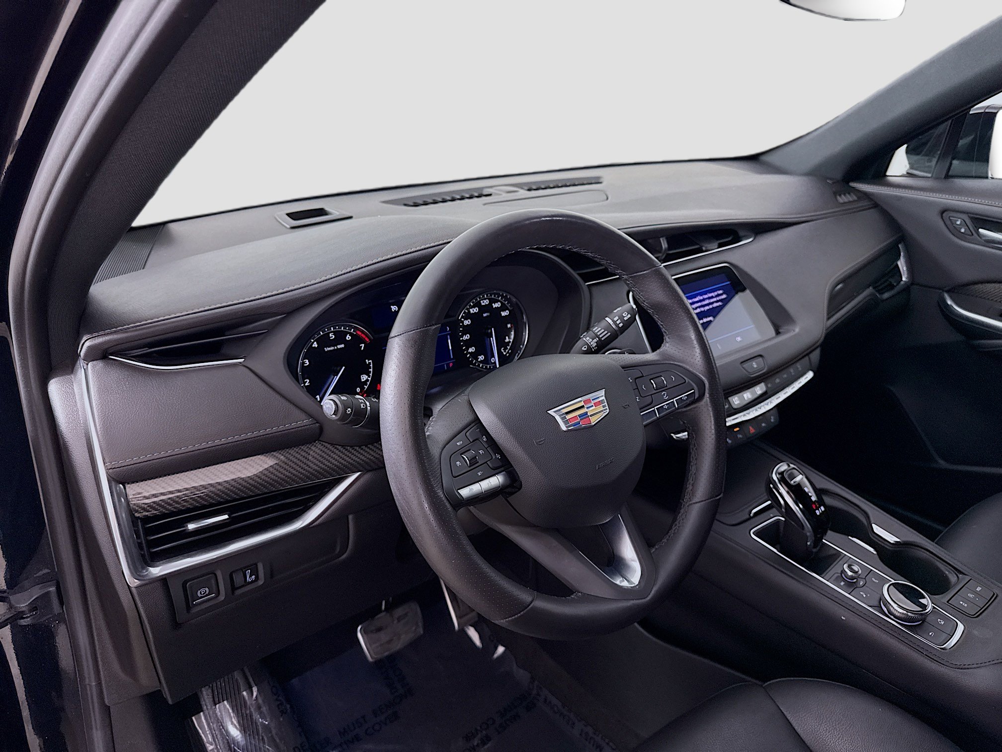 Used 2023 Cadillac XT4 Sport w/ Cold Weather Package image 9