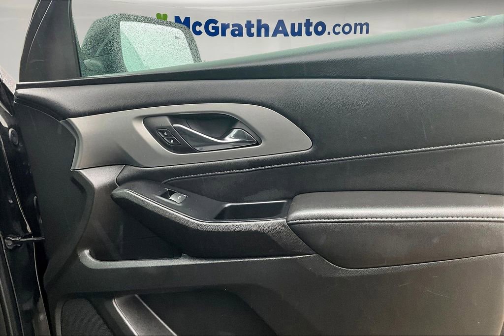 Certified 2023 Chevrolet Traverse LT w/ LPO, Floor Liner Package image 30