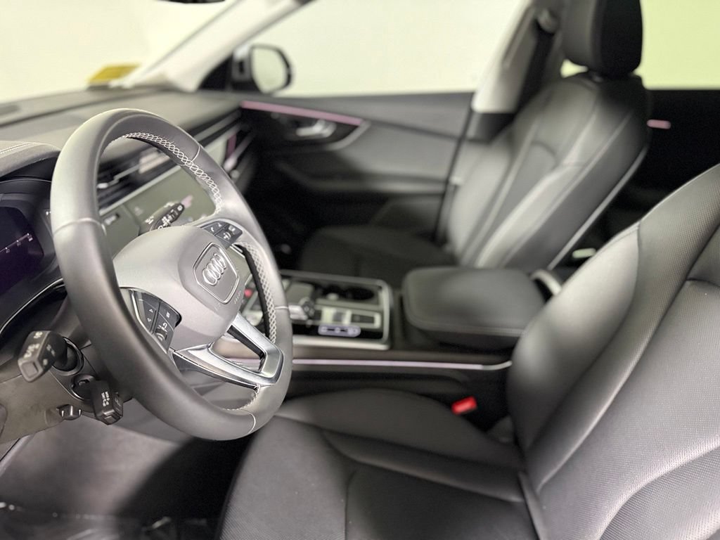 Used 2023 Audi Q8 Premium Plus AWD/4WD image 18