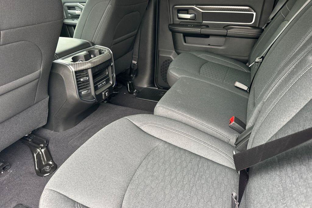 New 2027 RAM 2500 Big Horn AWD/4WD image 12