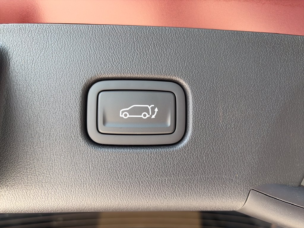 New 2027 Kia Seltos X-Line S w/ X-Line S Premium Package AWD/4WD image 9