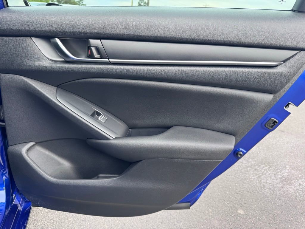 Used 2022 Honda Accord Sport image 19