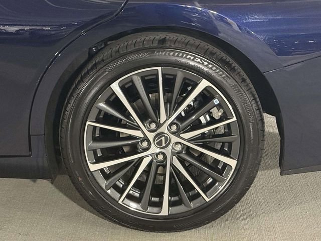 New 2025 Lexus ES 350 w/ Premium Package image 12