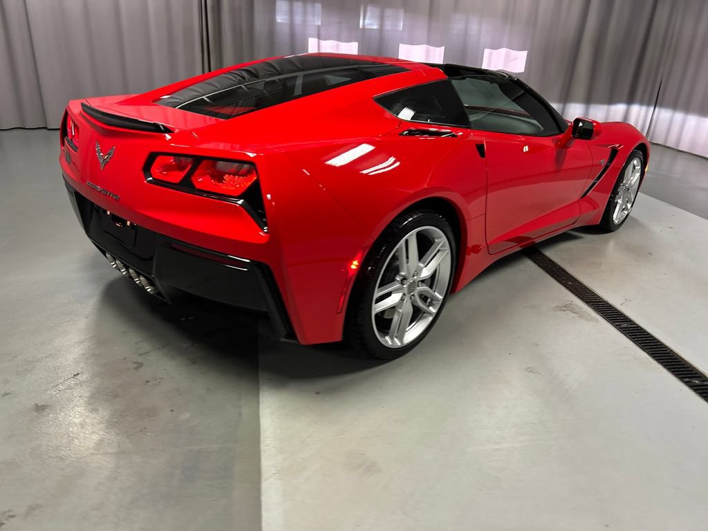 Used 2018 Chevrolet Corvette Stingray Coupe w/ 1LT RWD image 7