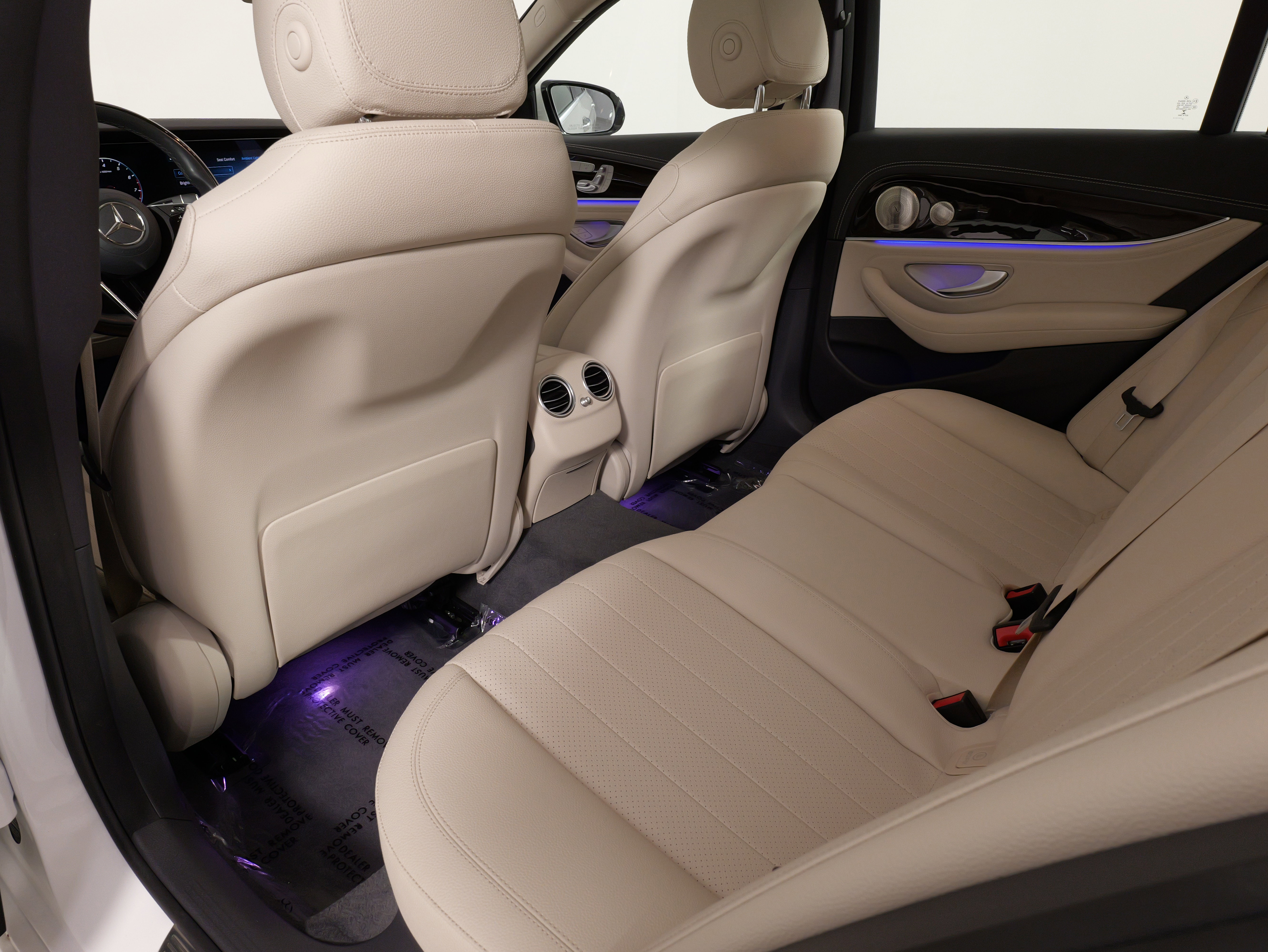 Used 2021 Mercedes-Benz E 350 4MATIC Sedan w/ Premium Package image 36