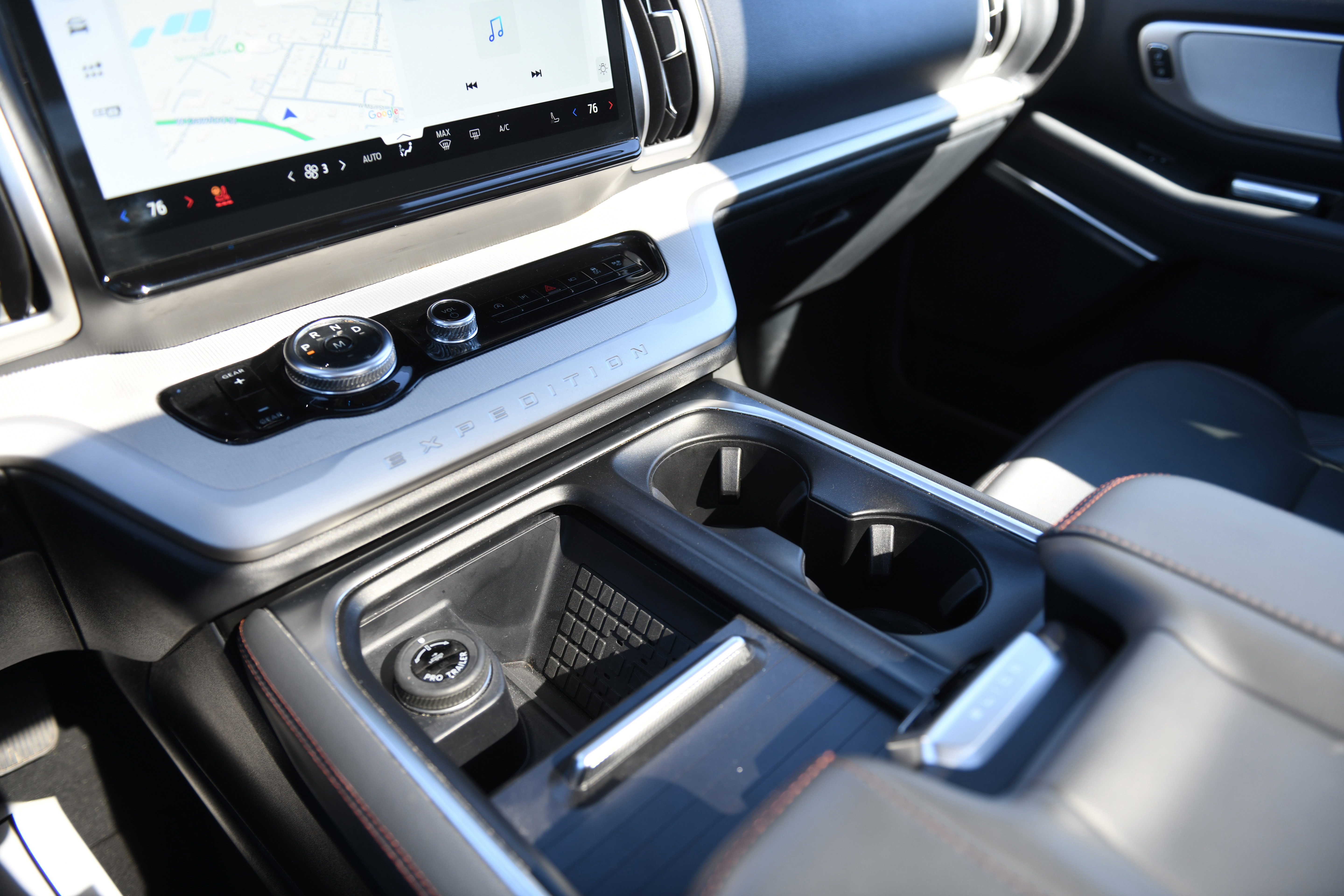 Used 2025 Ford Expedition Active image 20