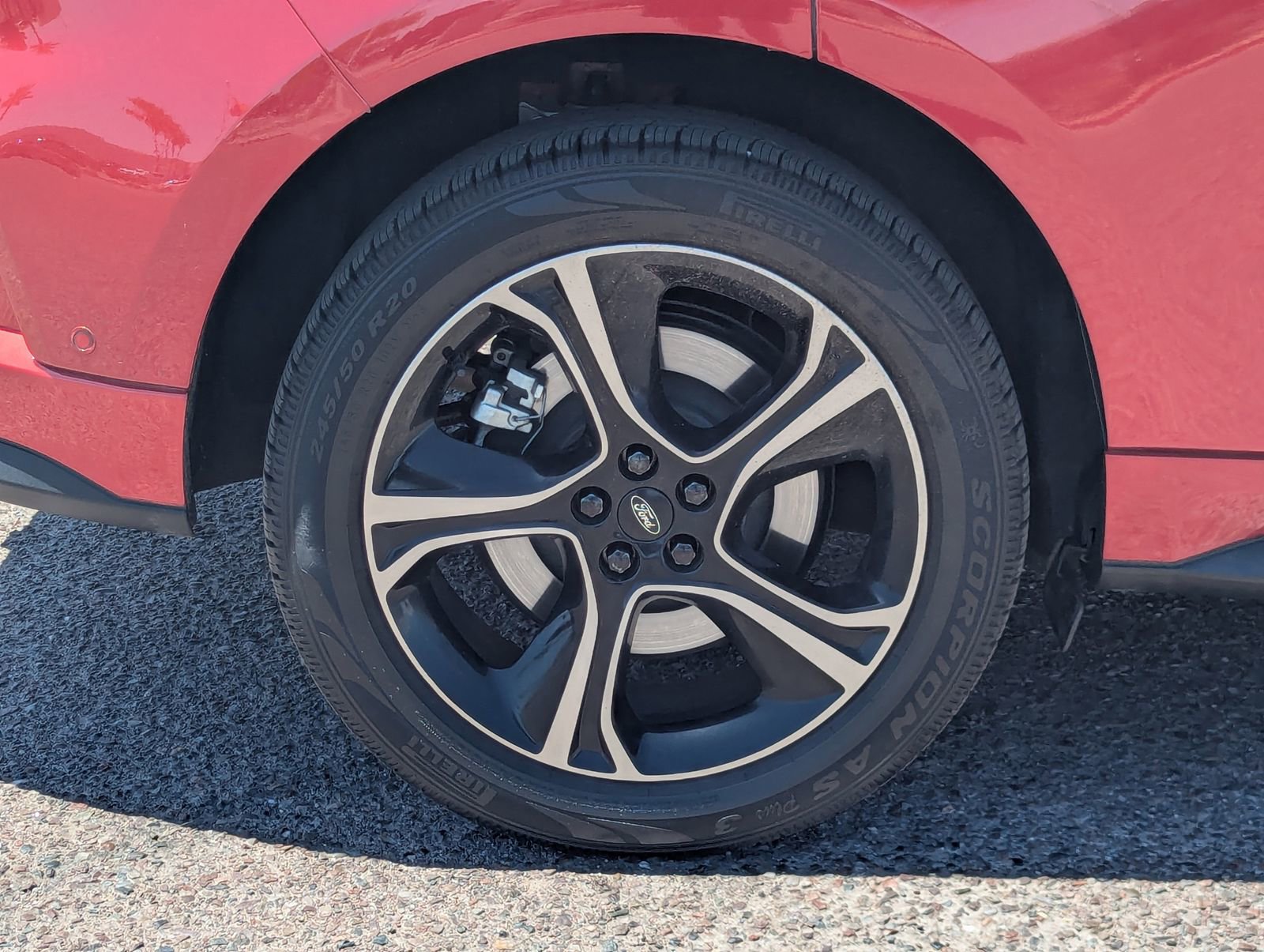Used 2020 Ford Edge ST w/ Equipment Group 401A AWD/4WD image 9