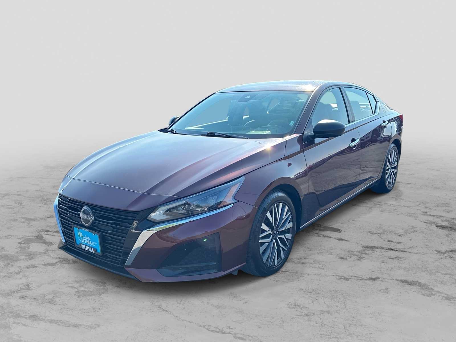 Used 2024 Nissan Altima 2.5 SV