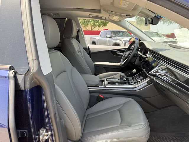 Used 2019 Audi Q8 Prestige AWD/4WD image 29