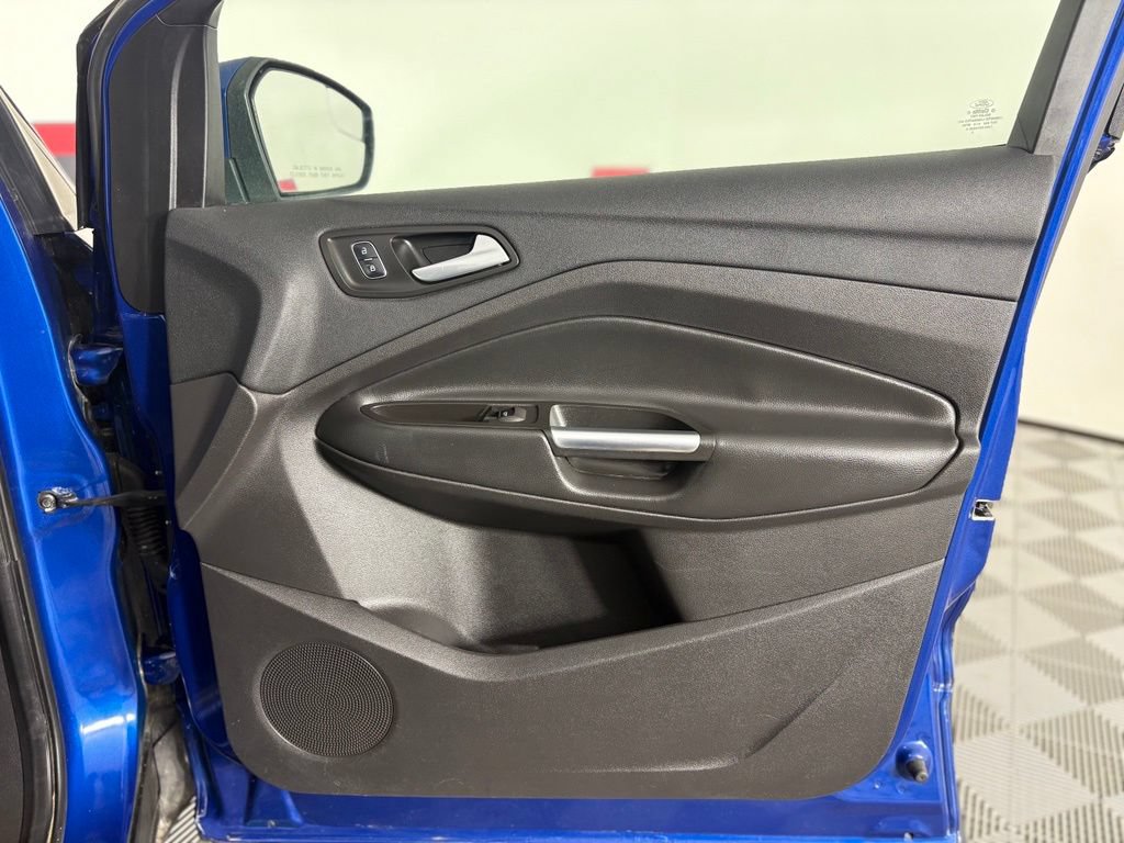 Used 2018 Ford Escape SE w/ SE Sync 3 Package FWD image 37