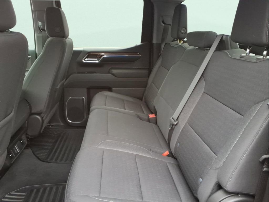 Used 2023 Chevrolet Silverado 1500 LT image 13
