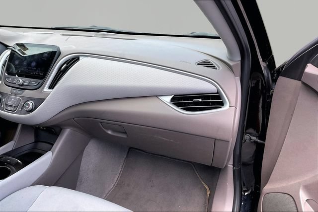 Used 2023 Chevrolet Malibu LS FWD image 18