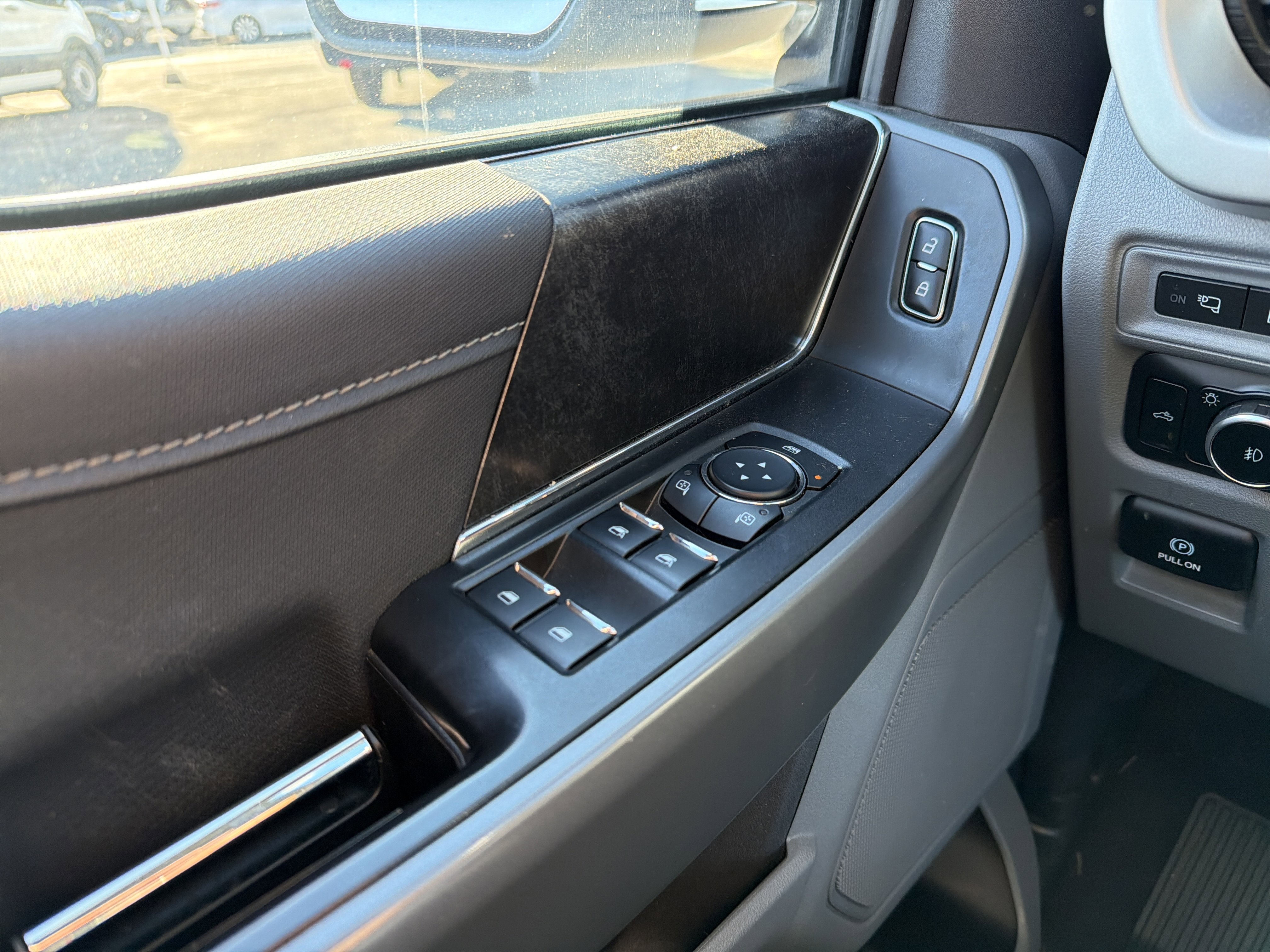 Used 2022 Ford F150 XLT w/ Equipment Group 302A High image 25