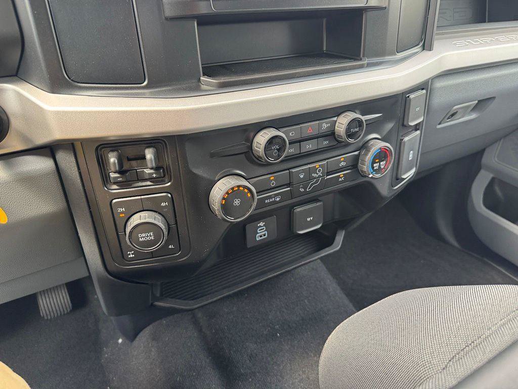 New 2026 Ford F250 XL w/ STX Appearance Package AWD/4WD image 22