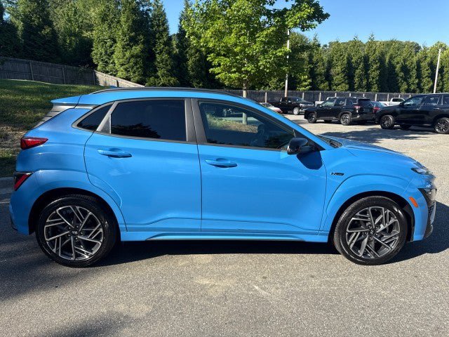 Used 2022 Hyundai Kona N Line w/ Tech Package FWD image 8