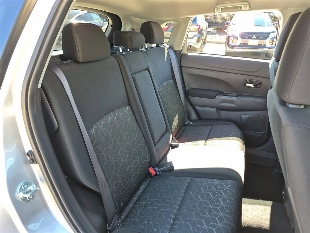 Used 2025 Mitsubishi Outlander Sport LE image 69