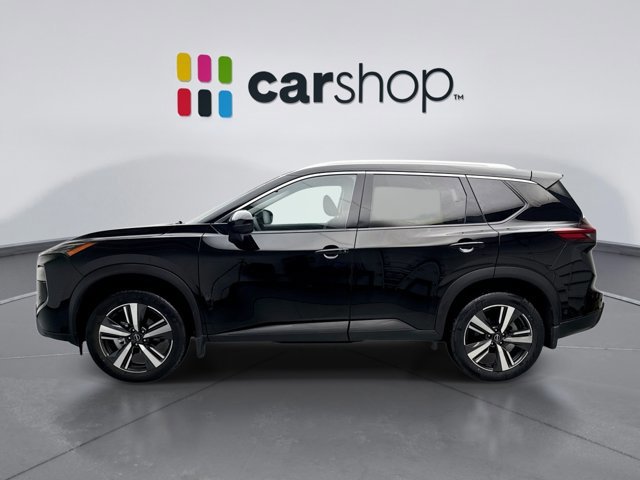Used 2025 Nissan Rogue SL image 2