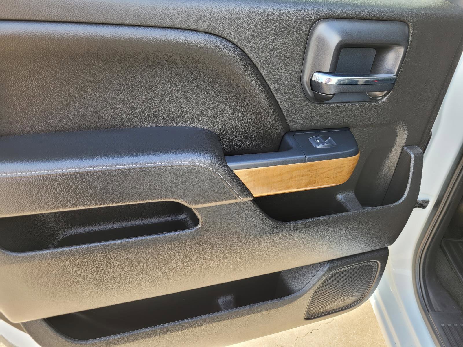 Used 2018 Chevrolet Silverado 1500 LTZ w/ Texas Edition AWD/4WD image 16