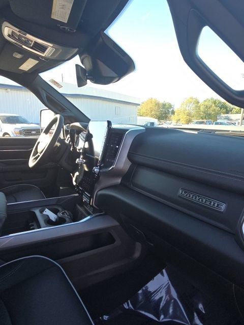 New 2027 RAM 3500 Laramie AWD/4WD image 32