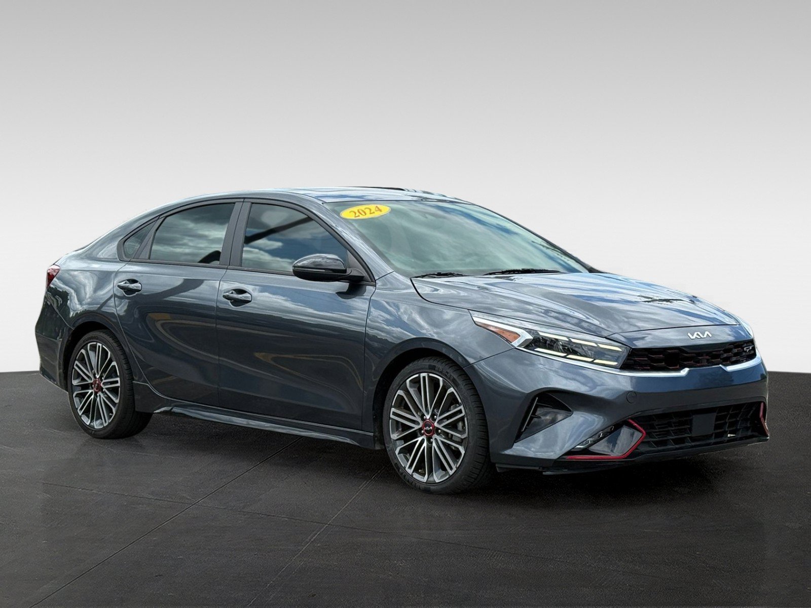 Used 2024 Kia Forte GT w/ GT2 Package FWD image 3