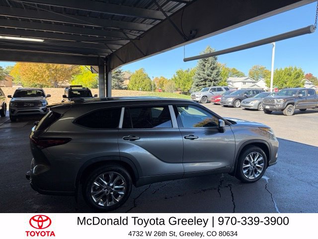 Used 2026 Toyota Highlander Limited AWD/4WD image 4