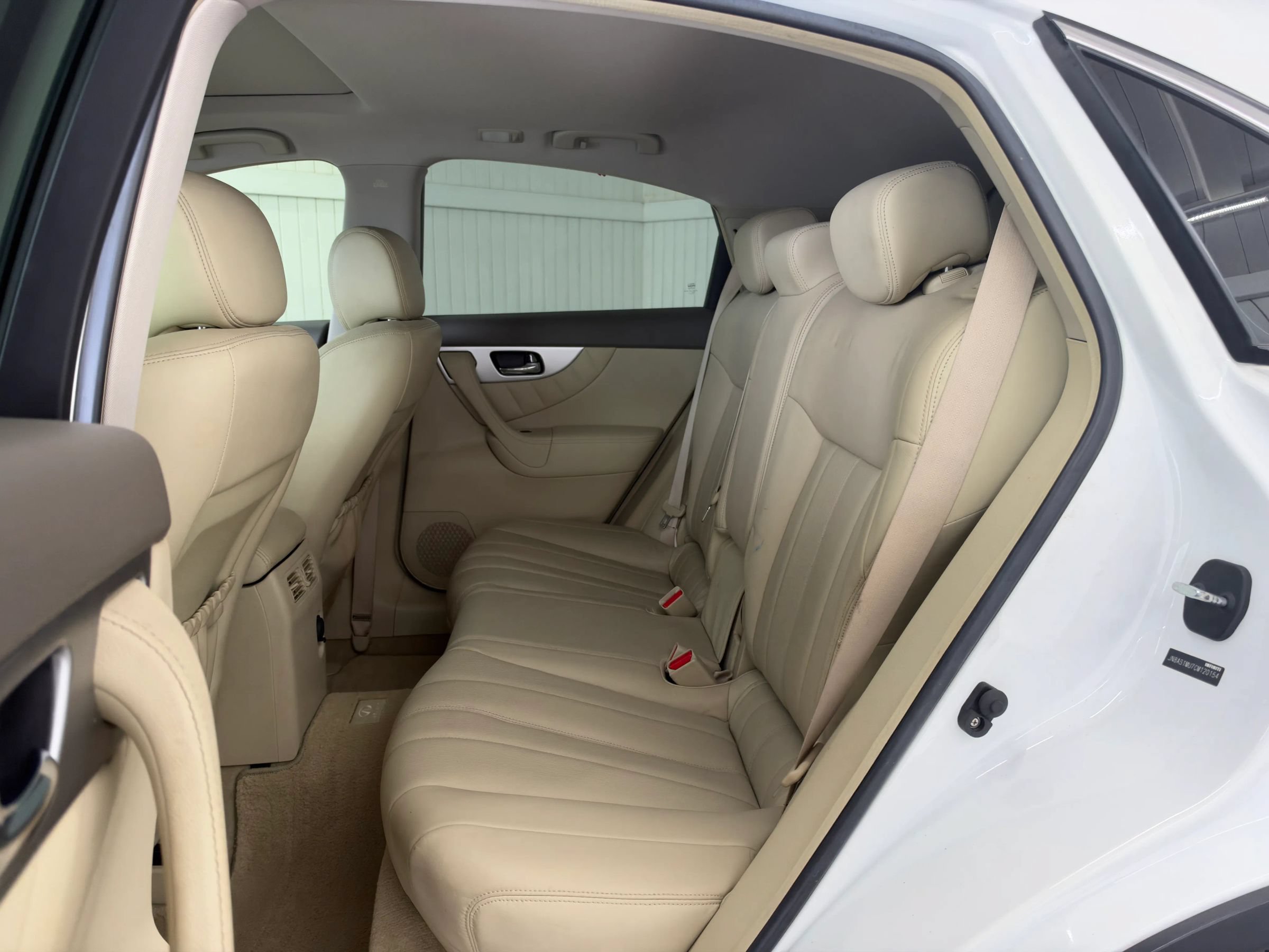 Used 2012 INFINITI FX35 2WD w/ Premium Pkg image 12