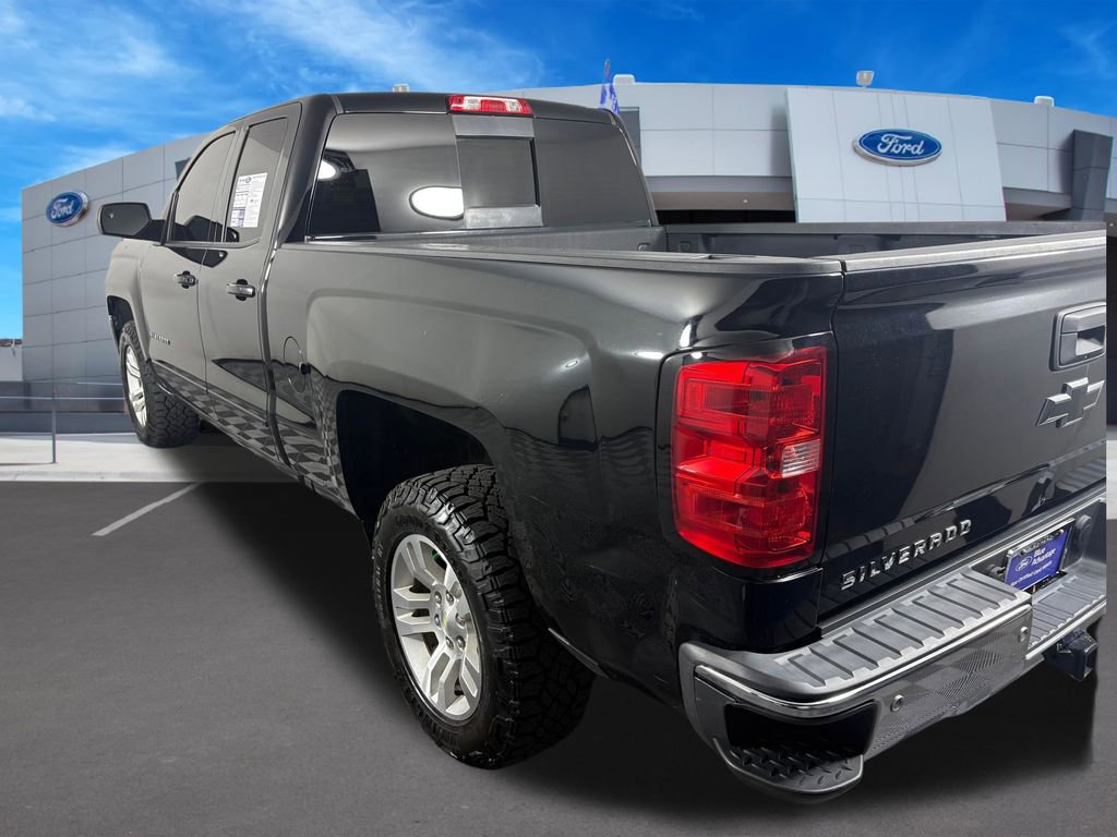Used 2017 Chevrolet Silverado 1500 LT w/ All Star Edition AWD/4WD image 3