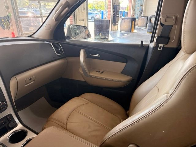 Used 2011 GMC Acadia SLT AWD/4WD image 22
