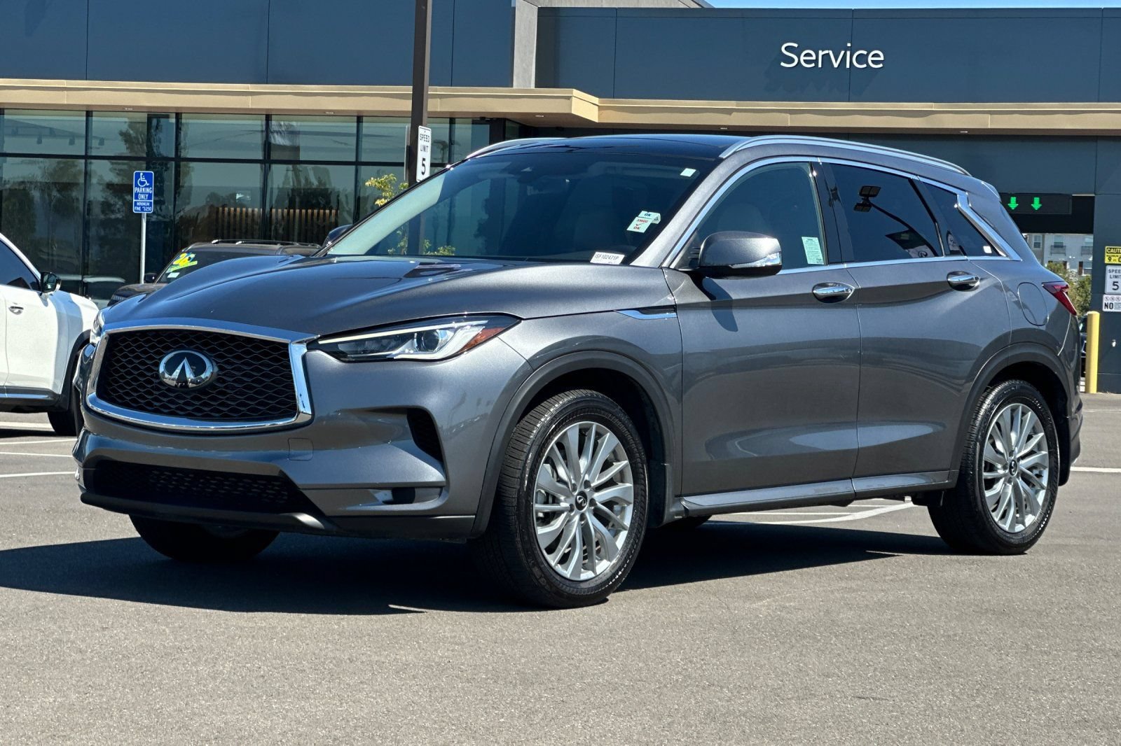 Certified 2025 INFINITI QX50 Luxe AWD/4WD image 8