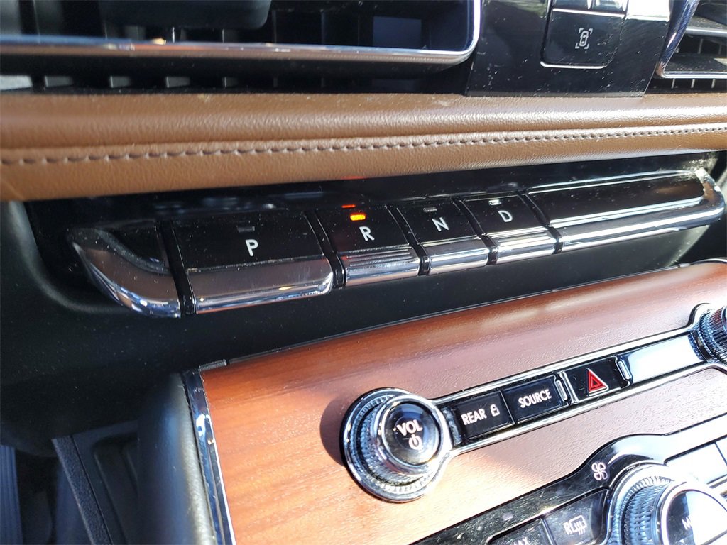 Certified 2023 Lincoln Aviator Reserve w/ Equipment Group 201A image 29