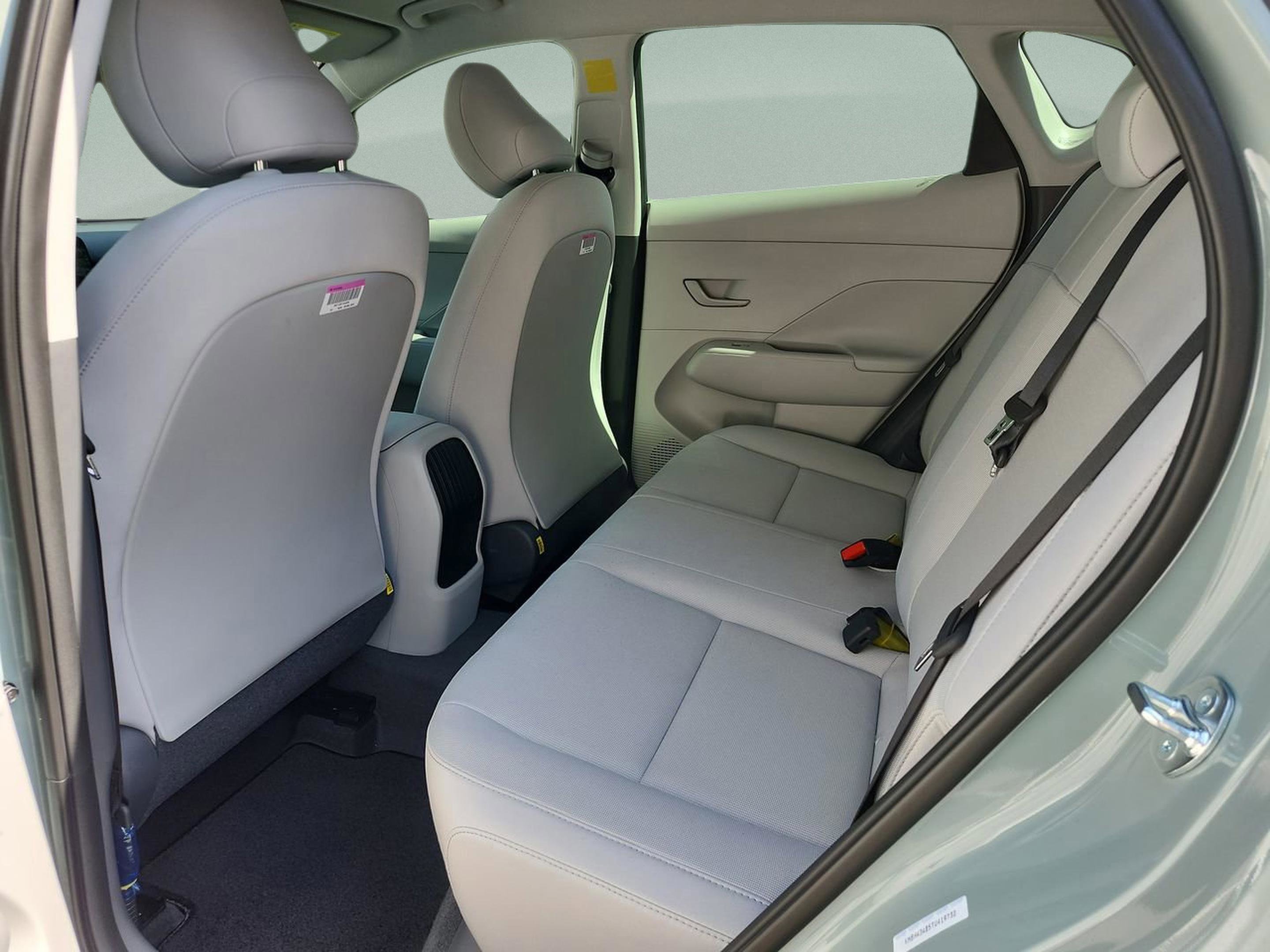 New 2026 Hyundai Kona SE image 17