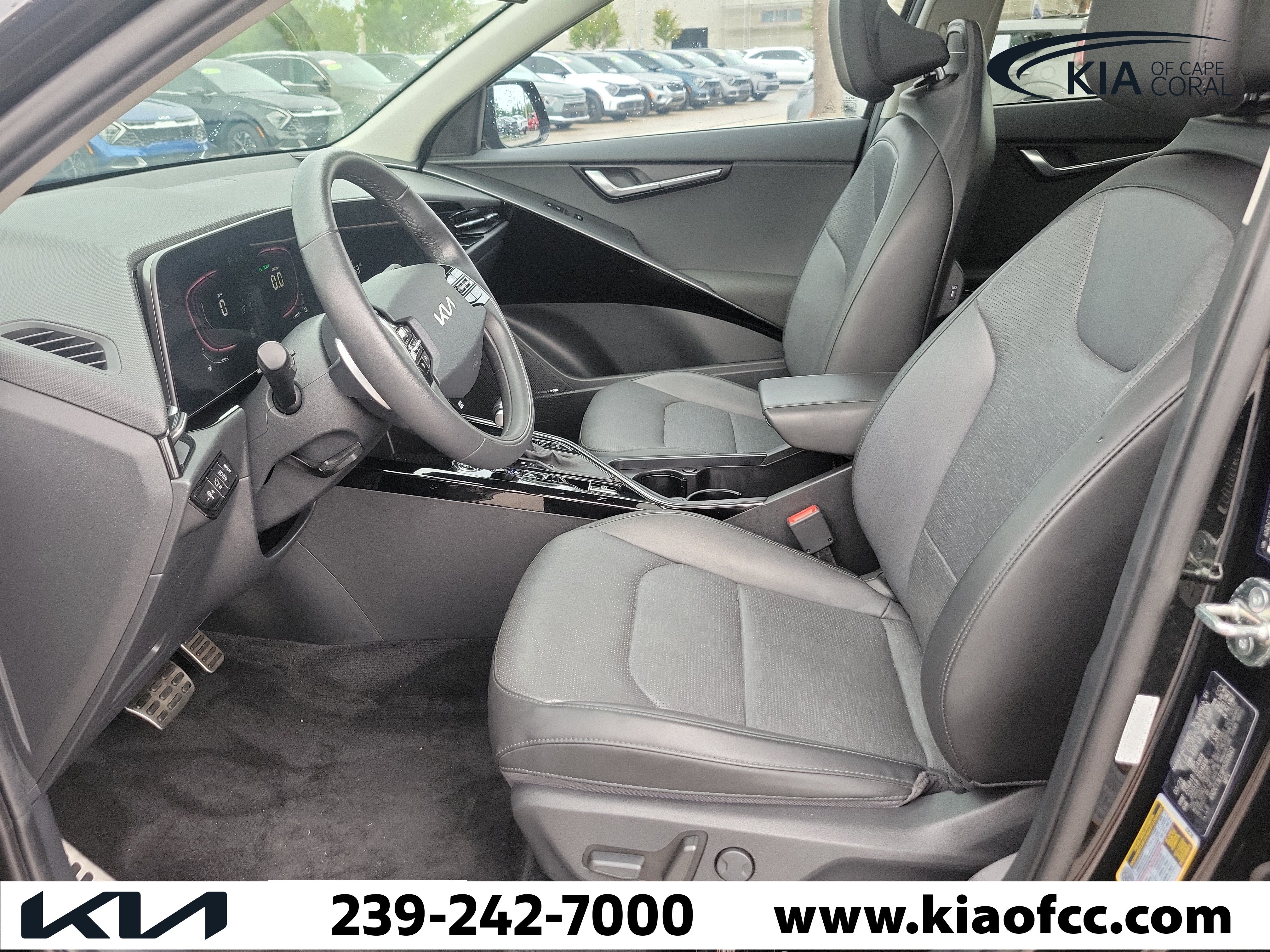 Certified 2023 Kia Niro SX Touring FWD image 20