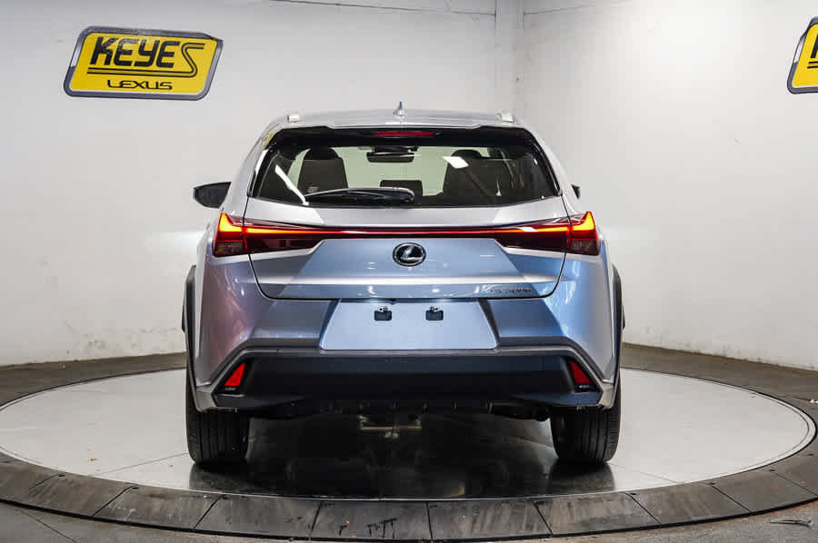 Used 2025 Lexus UX 300h FWD w/ Accessory Package (Z1) image 3